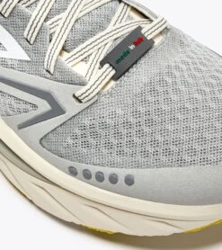 Diadora ATOMO V7000-2 12 Diadora ATOMO V7000-2 -Diadora Sale Store 101.180223 D0502 25 HR