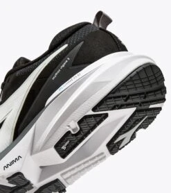 Diadora MYTHOS BLUSHIELD VIGORE 3 WIDE 9 Diadora MYTHOS BLUSHIELD VIGORE 3 WIDE -Diadora Sale Store 101.181032 C7406 30 HR