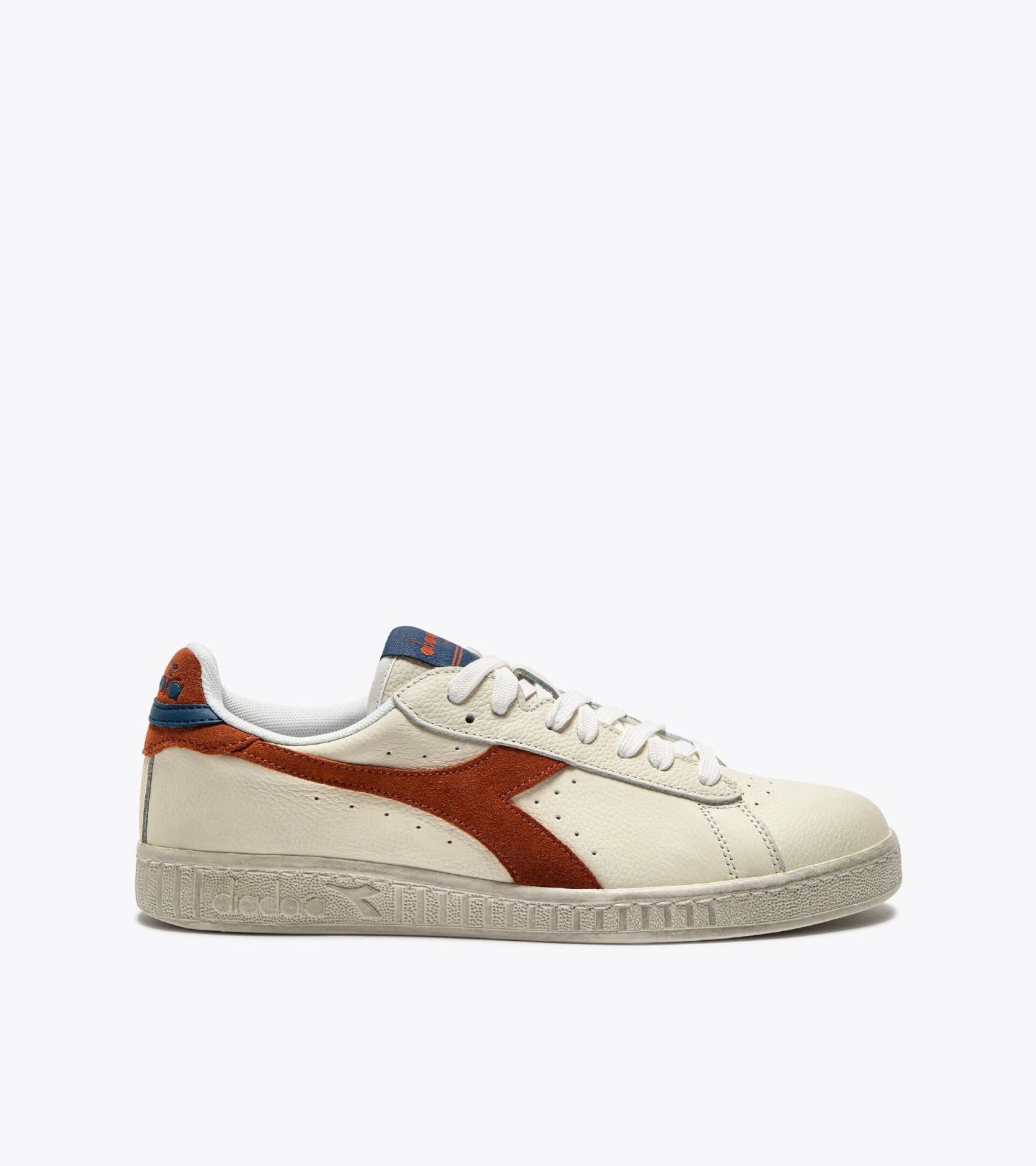 Diadora GAME L LOW WAXED SUEDE POP 1 Diadora GAME L LOW WAXED SUEDE POP