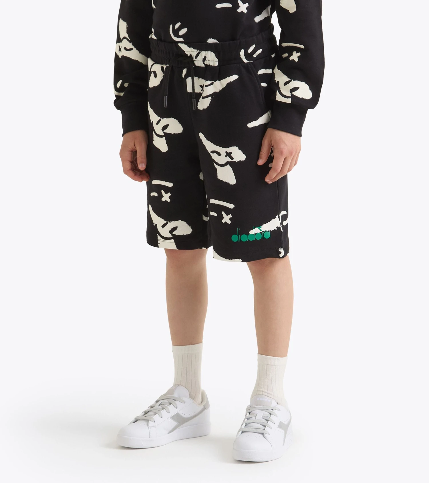 Diadora JB. BERMUDA SMILE LOGO 1 Diadora JB. BERMUDA SMILE LOGO